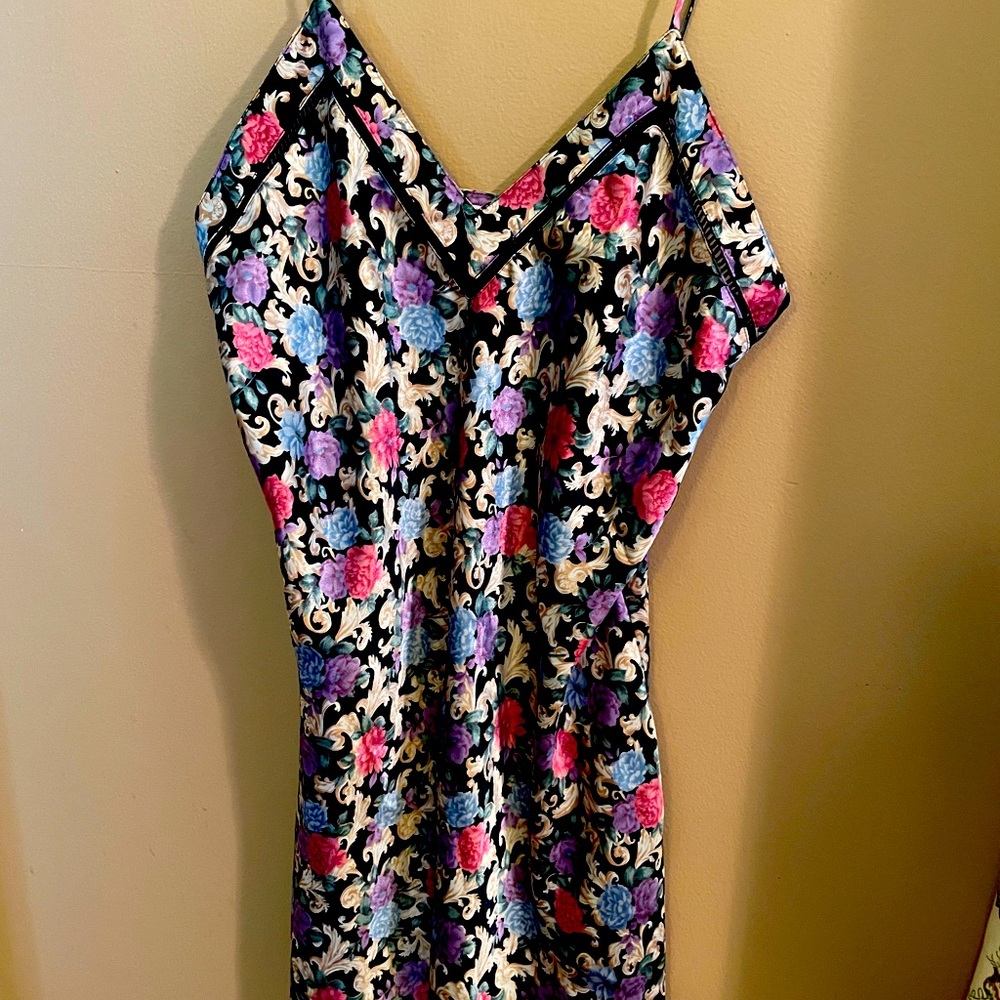 Nordstrom brand night slip. Size M